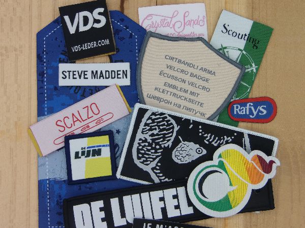 geweven patches